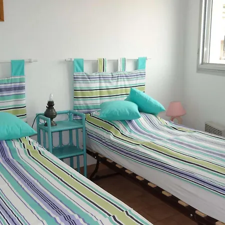 Bel T2 Climatise 40 M² Avec Terrasse, Proche Plages, Garage, - Fr-1-100-123 アパート *